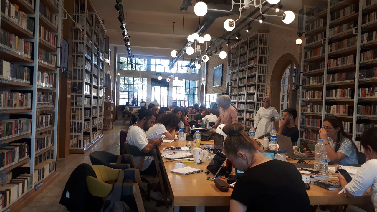 افتتاح بخش فارسی در کتابخانه بزرگ دکوما پارک آنتالیا